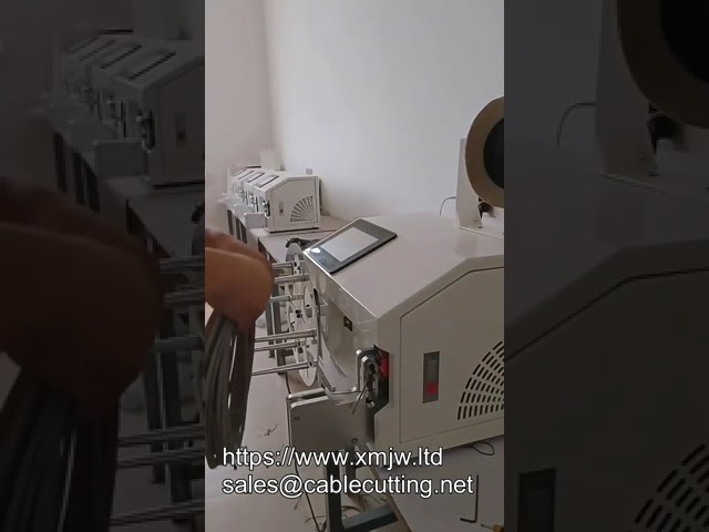 Półautomatyczna maszyna do wiązania drutu i zwijania kabli