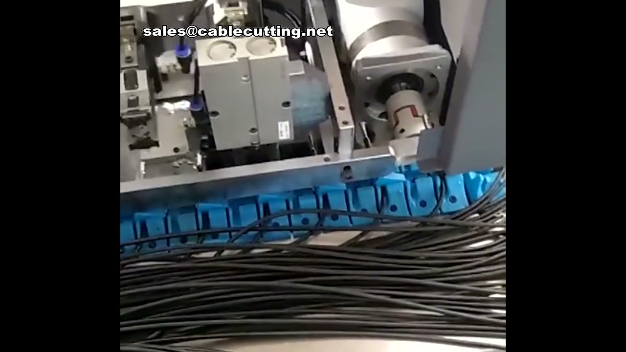 Automatyczna maszyna do usuwania folii miedzianej i aluminiowej z kabli skręcanych do przewodów audio samochodowych